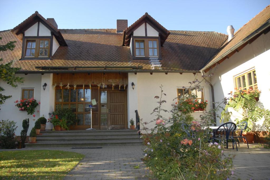 Gasthaus-Pension Hofmann اُبيردَخشتاتين المظهر الخارجي الصورة